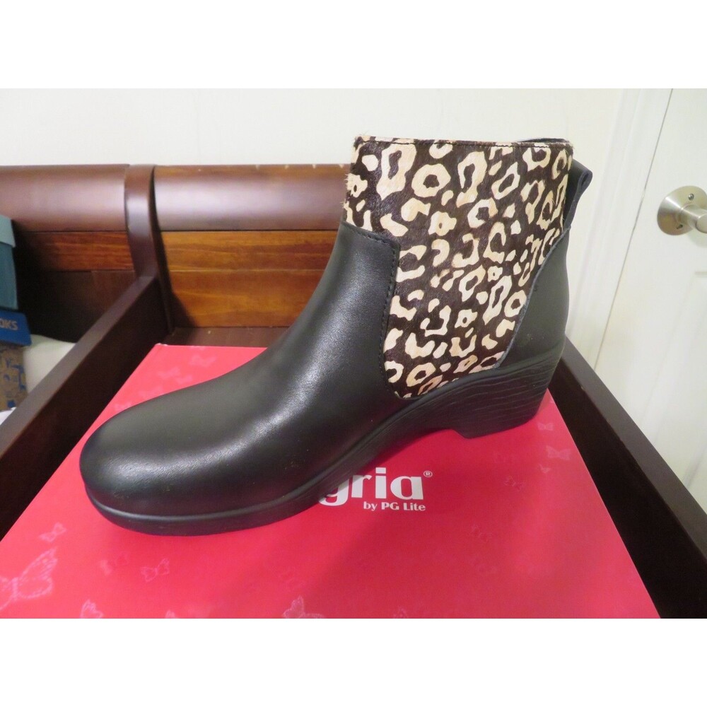 NWT Womens Tundra Alegria Serina Boots, 10.5 / 11